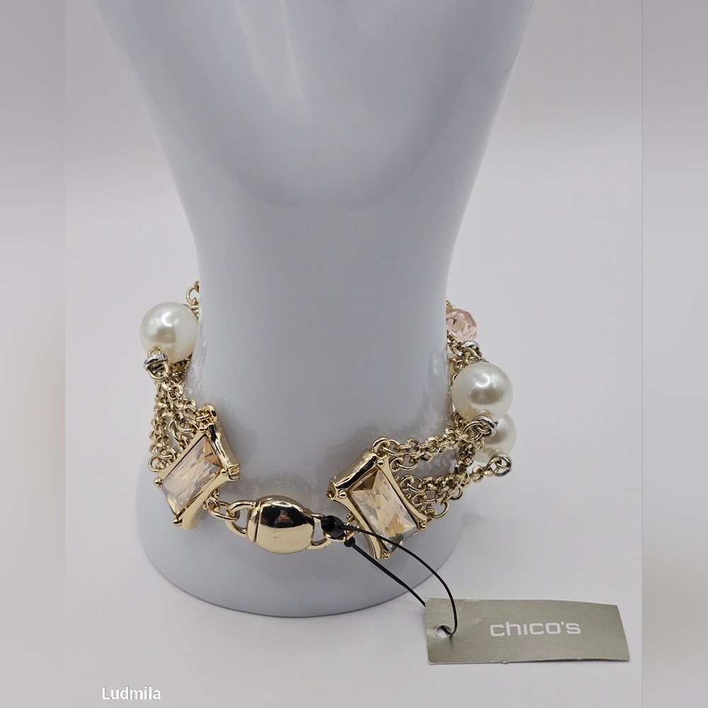 CHICO'S Emma Mag Faux Pearl and Light Pink Glass Bracelet W/ Magnetic Closure‎ - Picture 11 of 13